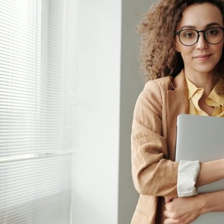 Según informe, esto prefieren estudiar las mujeres